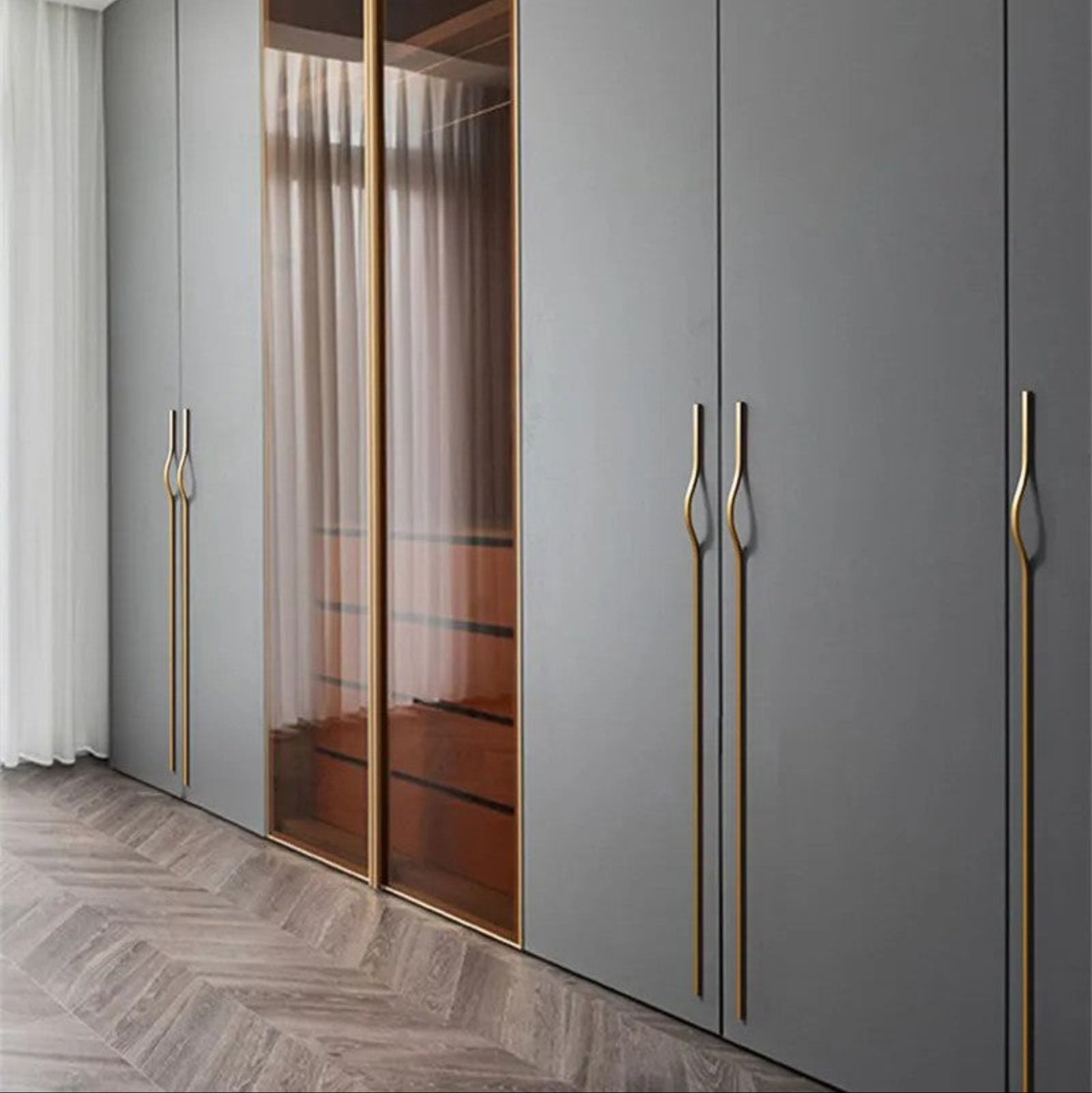 CURVA wave curved aluminium cabinet handles in matte black, space grey, brushed gold and silver