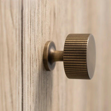 BRONEX Antique Bronze Knurled Brass Cabinet Handle & Knob