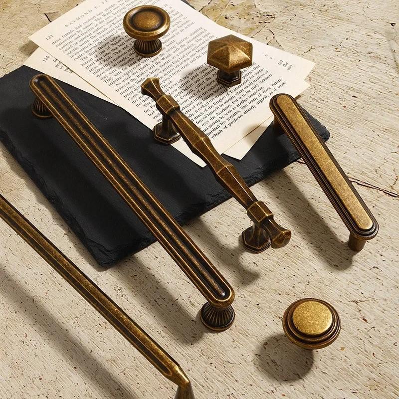 Antique Brass Cabinet Handles | Retro Wardrobe Pulls & Cupboard Knobs | Stylish Kitchen Furniture Hardware - modern Furniture Hardware